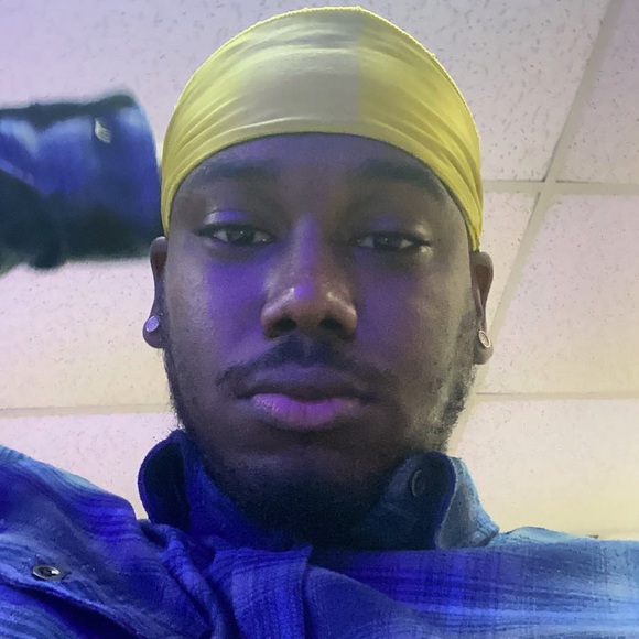 Meet your Posher, Calvin - Picture 1 of 1